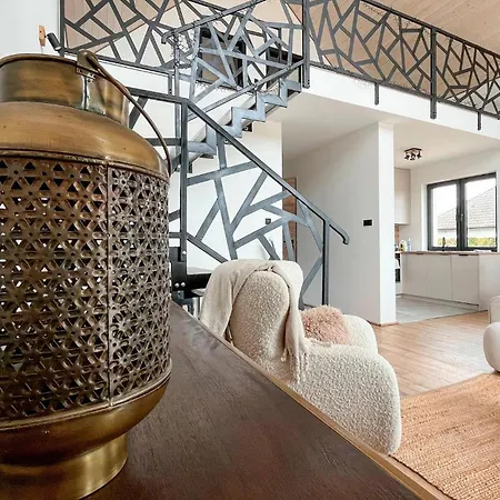 Prázdninový dům Cozy In With House Sea View